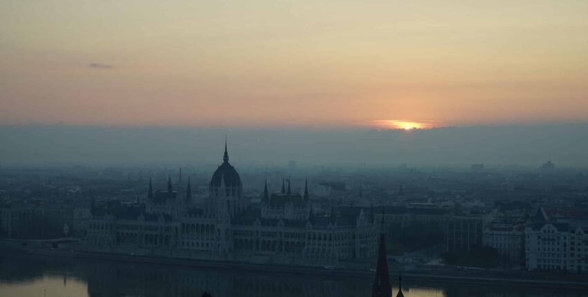 Pariisi - Budapest : yksityisen suihkukoneen vuokraus