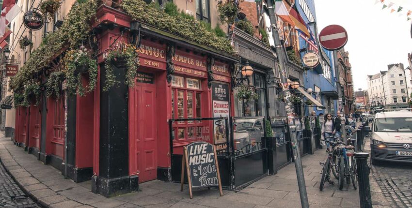 Dublin: yksityisen suihkukoneen vuokraus 