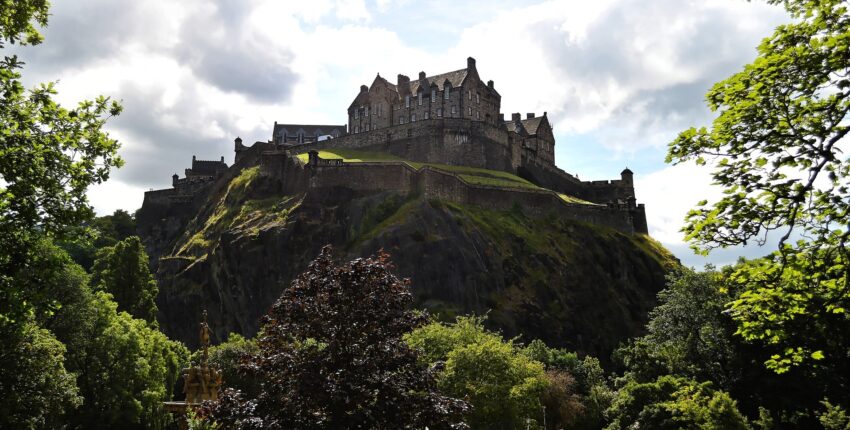 Edinburgh : yksityisen suihkukoneen vuokraus 
