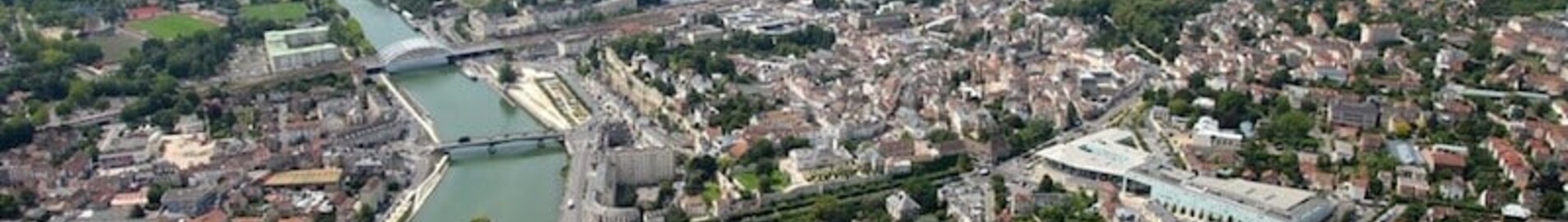 Pontoise Cormeilles: yksityinen suihkukone vuokraus 