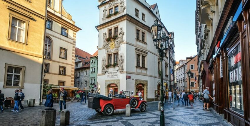 Praha Vaclav Havel : yksityisen suihkukoneen vuokraus 