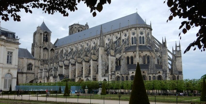 Bourges : yksityisen suihkukoneen vuokraus