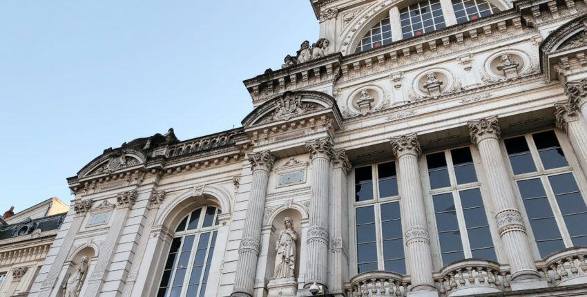 Angers : yksityisen suihkukoneen vuokraus 