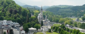Tarbes Lourdes Pyreneet : yksityisen suihkukoneen vuokraus 