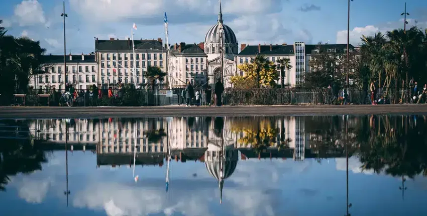 Nantes: yksityisen suihkukoneen vuokraus