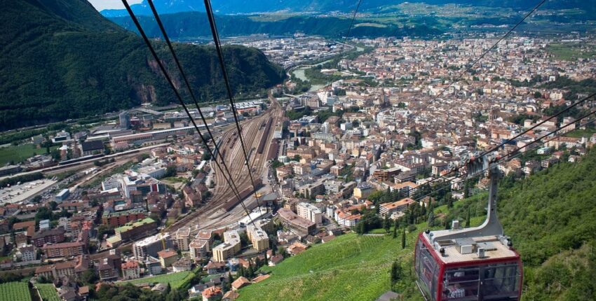 Bolzano: yksityisen suihkukoneen vuokraus 