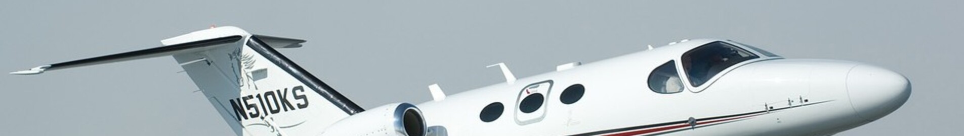 Citation Jet Mustang tai Embraer Phenom 100 – Miten valita?
