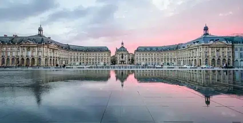 Pariisi - Bordeaux: yksityisen suihkukoneen vuokraus 
