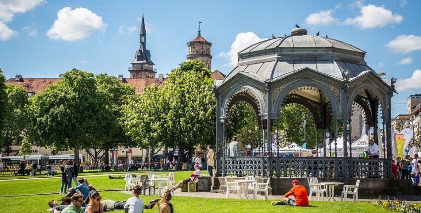 Pariisi - Stuttgart : yksityisen suihkukoneen vuokraus 