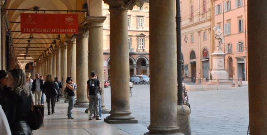 Bologna Guglielmo Marconi : yksityisen suihkukoneen vuokraus 