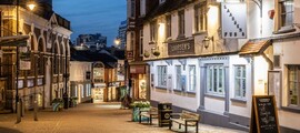 Londonderry City of Derry: yksityinen suihkukone vuokraus 