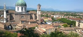 Piacenza : yksityisen suihkukoneen vuokraus 