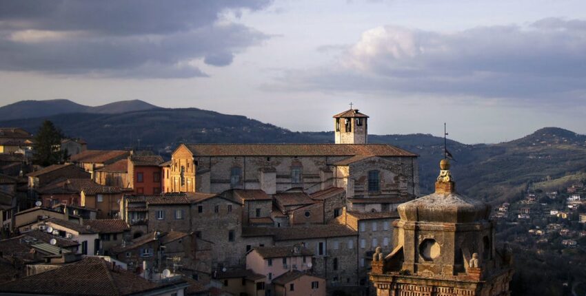 Perugia-Sant'Egidio : Yksityisen suihkukoneen vuokraus