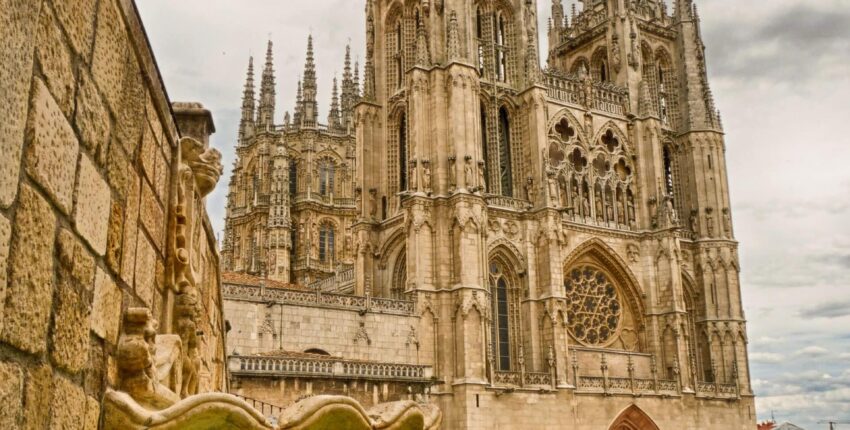 Burgos: Burgos: yksityisen suihkukoneen vuokraus