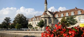 Auxerren toimipisteet: yksityisen suihkukoneen vuokraus 