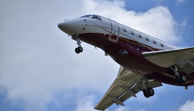 Keskittyminen laittomaan yksityisten lentokoneiden rahtaukseen