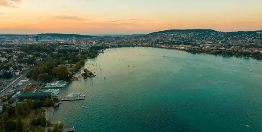 Amsterdam - Zürich : yksityisen suihkukoneen vuokraus