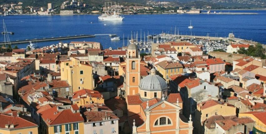 Saint-Tropez - Ajaccio : yksityisen suihkukoneen vuokraus
