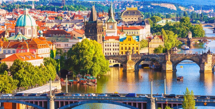 Saint-Tropez - Praha: yksityisen suihkukoneen vuokraus