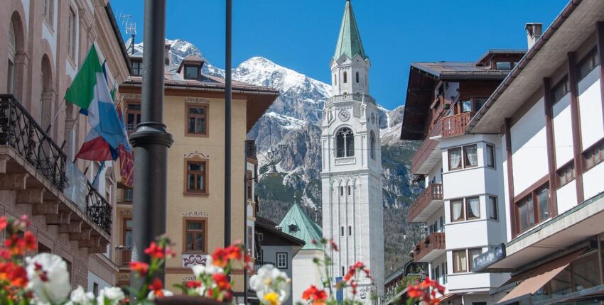 Cortina d'Ampezzo : Yksityisen suihkukoneen vuokraus