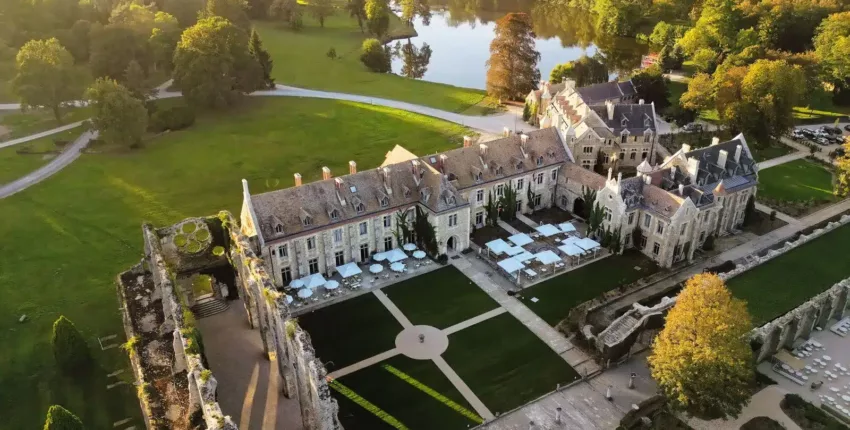 Abbaye des Vaux de Cernay: helikopterikokemus