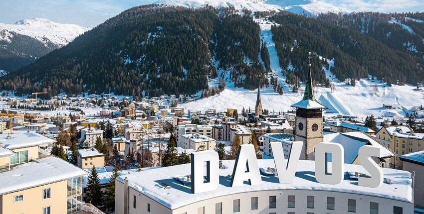 Geneve - Davos: helikopterikuljetus
