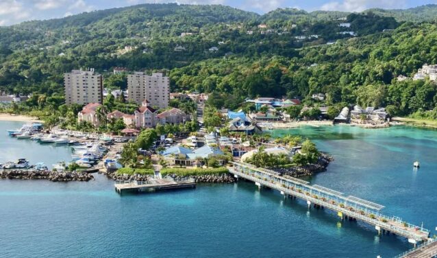 Montego Bay - Ocho Rios: helikopterikuljetus
